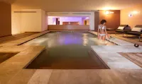 Vittoria Resort Pool & Spa - Hot Springs
