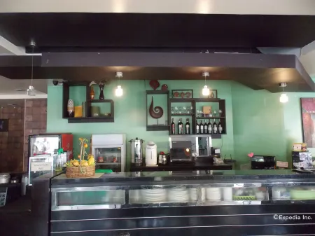 MO2 Westown Hotel Bacolod - Downtown