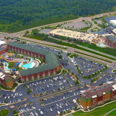 Wilderness at the Smokies – River Lodge Suites Hotels near Wilderness at the Smokies