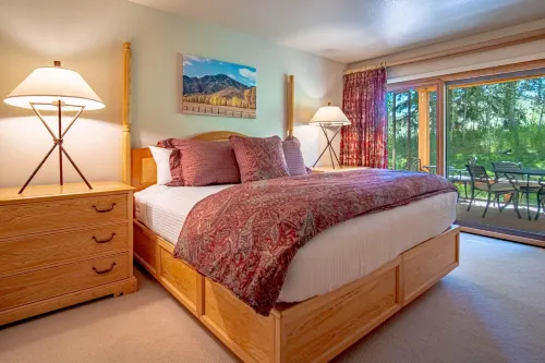 Sunburst - Golf Course Views + Free Resort Amenities - Mountain view