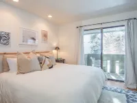Andora Villa #123 Newly Remodeled 2 BR / 2bath, Centrally Located, Close to Town Center Hotels in Ketchum