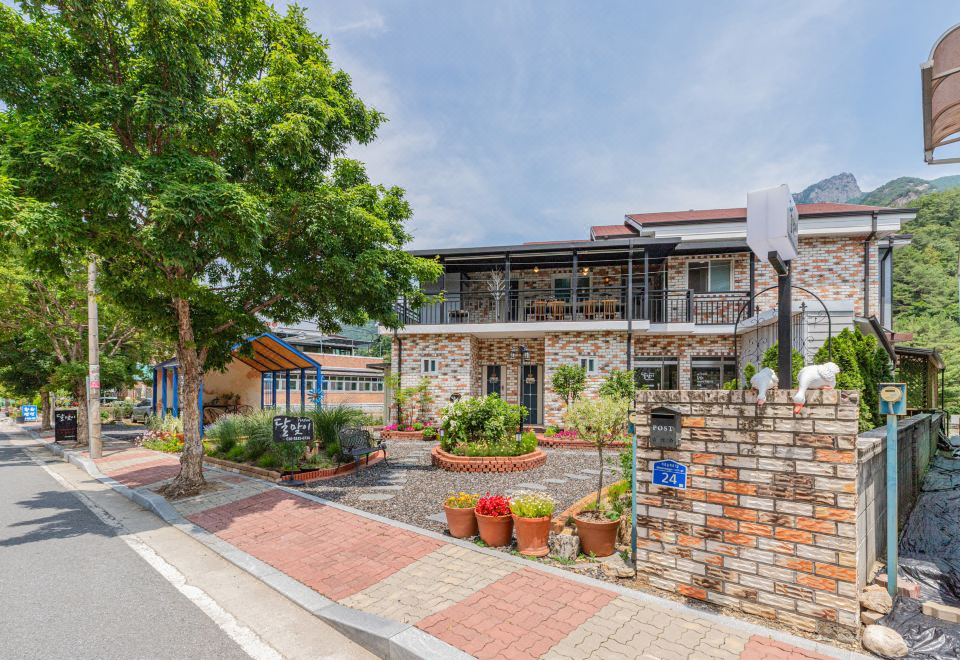 제천 달맞이펜션