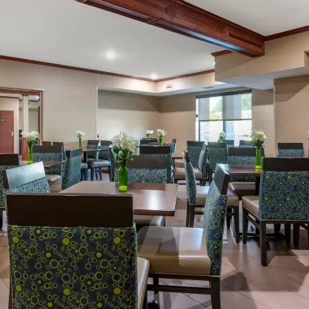 Comfort Suites Grandville - Grand Rapids SW