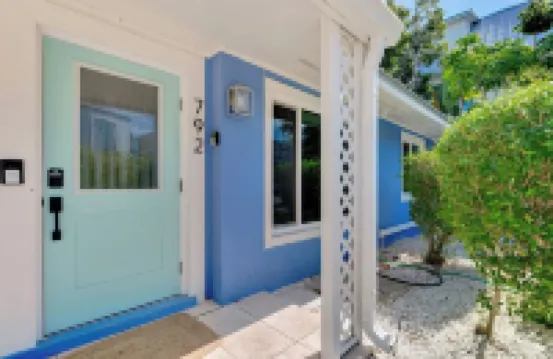Renovated 2bed / 1bath North End of Anna Maria, 2min walk to the beach