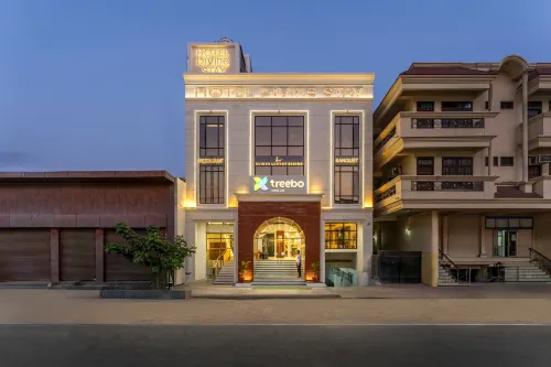 ทรีโบ ดีไวน์ สเตย์ พรยากราจ - พร้อมอาหารเช้า