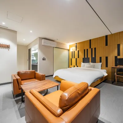 Life Style F Hotel Hotels near Singil Station