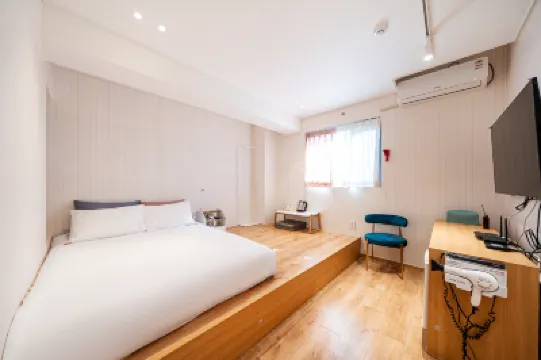 Gwangju Dongmyeongdong River Hotel 無等山國立公園附近的飯店