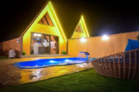 Avay BUNGALOV Hôtels à : 