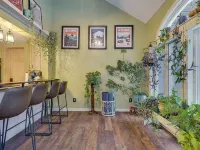 3 Mi to Mount Snow: Spacious West Dover Home Hotels in Dover