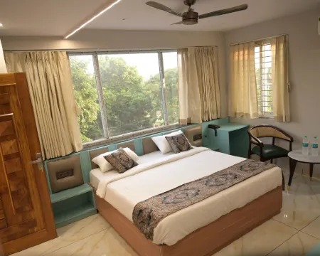 Hotel Spot Light Hotels in Ganjam