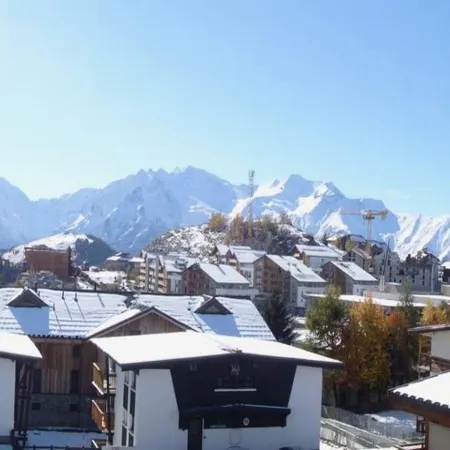 Apartment in Les Choucas by Ski Slopes