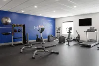 Holiday Inn Express & Suites Meridian I-20 by IHG - Gym
