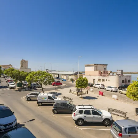 River-view Apartment in Ayamonte Отели в г. Аямонте
