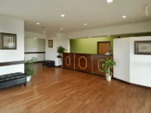 Super 8 by Wyndham Bowling Green North Hoteles en Bowling Green