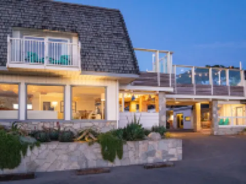 Cambria Beach Lodge Hotels near Cambria, California
