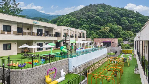 Gapyeong Thealadin Kids Poolvilla - Vila
