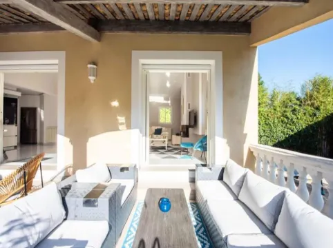 Villa in Cannes with Heated Pool & Jacuzzi