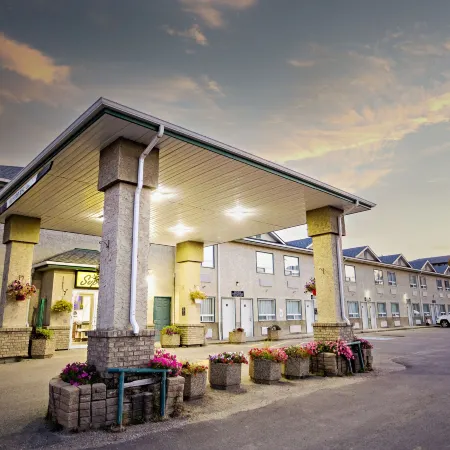 Super 8 by Wyndham Drayton Valley