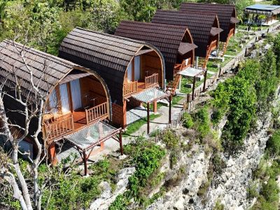 Suwehan Beach Cliff House