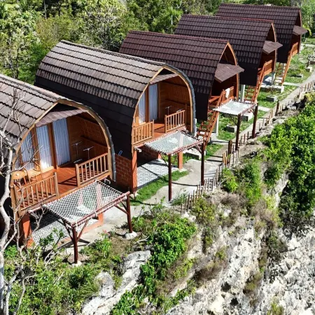 Suwehan Beach Cliff House Отели рядом с достопримечательностью «Холм Букит-Телетабис»