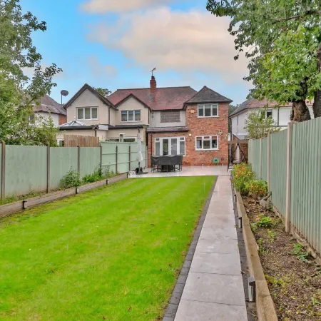 Retreat in Solihull Near NEC Birmingham