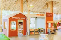 Do Luong Legend Camping & Resort - parking