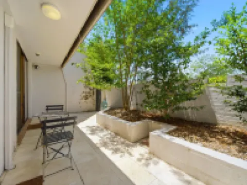 Spacious Bright Apartment With Courtyard and BBQ Hotels in Griffith