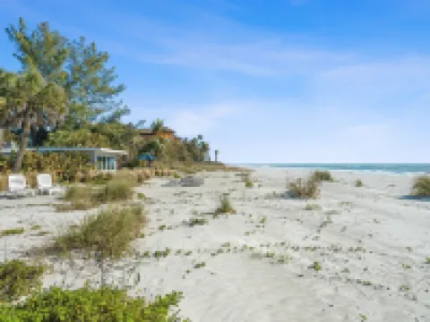 Las Hermanas 1 Hotels in Longboat Key