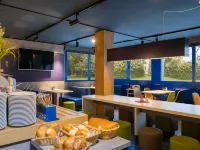 Ibis Budget Hamburg Quickborn - Breakfast