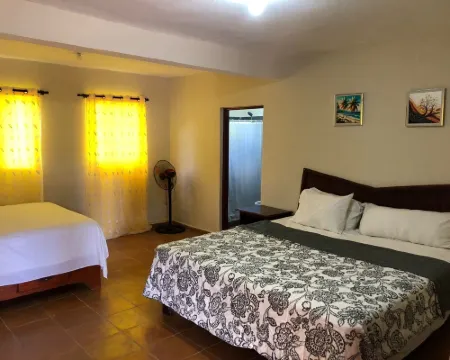 Hotel Restaurante La Cueva Hotels in Miches