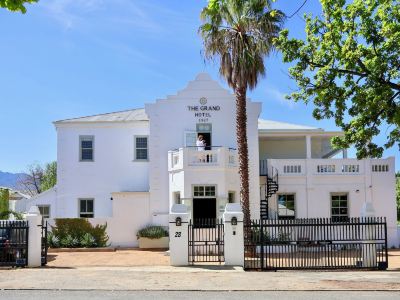 The Grand Hotel Robertson