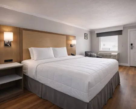 Destin Inn & Suites Hotels in Destin