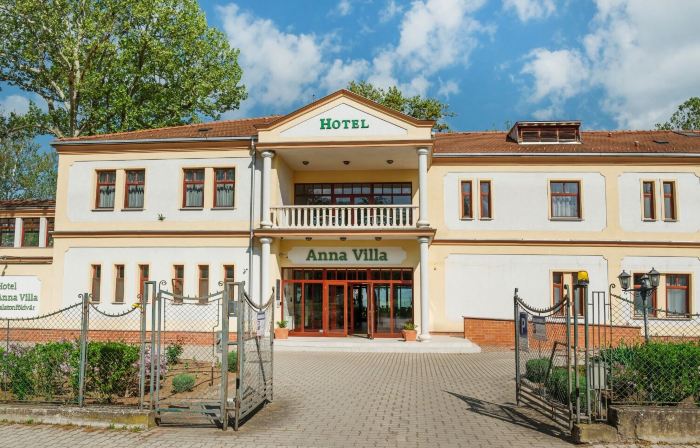 Hotel Anna Villa