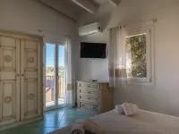Domus Liscia di Vacca Hotels near Romazzino Beach