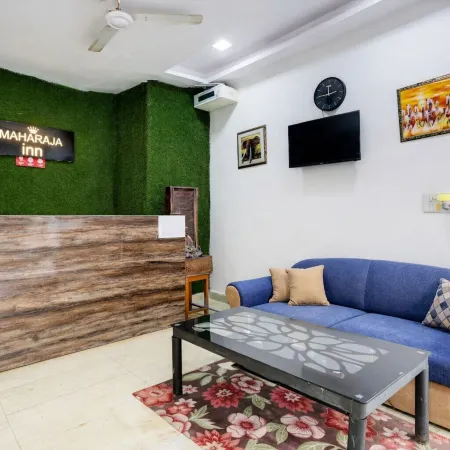 Mauryan Express Hotel Lajpat Nagar Отели рядом с достопримечательностью «Стадион «Тхягарай»»