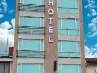Hotel CGH Travel Inn Airport Hotels near Maloka Museum
