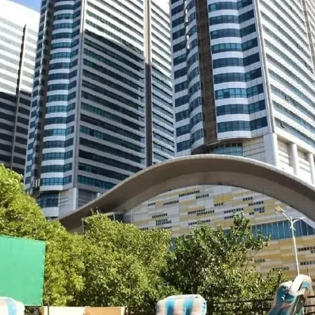 Rooms Near Centurus Mall islamabad Отели рядом с достопримечательностью «Торговый центр Centaurus»