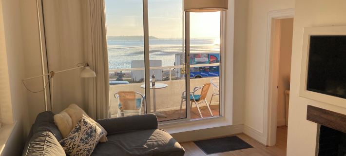 Flat 7 Sand Acres Hotels in Poole