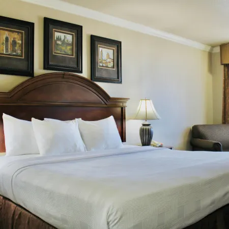 Baymont by Wyndham McAlester Hwy 69