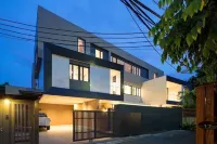 Premium 6BR Ekkamai Villa With Pool & Home Theatre