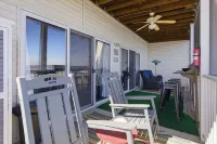 Modern Condo at 11mm in Sunrise w/ PWC & Boat Slip