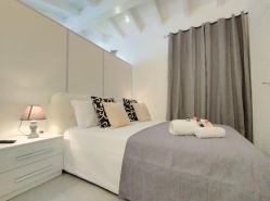 Holmann Suite & Rooms