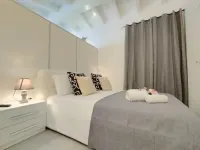 Holmann Suite & Rooms Hotele w: Olbia