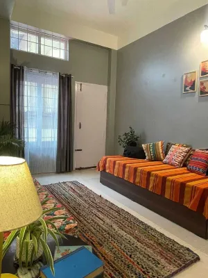 H06 Homestay - Apartments