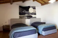 Rebeccu Arte e Ospitalita - Ostello Hotels in 
