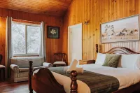 Glass House Mountains Ecolodge