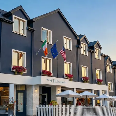 Schull Harbour Hotel & Leisure Centre