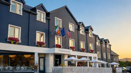 Schull Harbour Hotel & Leisure Centre