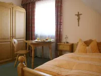 Landgasthof Stangl Hotels in Moosinning