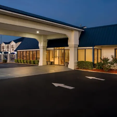 Days Inn by Wyndham Troy